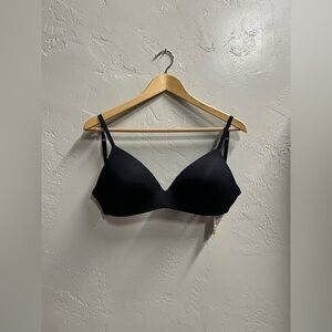 SKIMS Wireless Form T-Shirt Bra 32DD 34B NWT Onyx Color